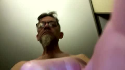 Snapshot of toddmacg chatting on 02-02-26, 05:39 toddmacg online show from 02-02-26, 05:39