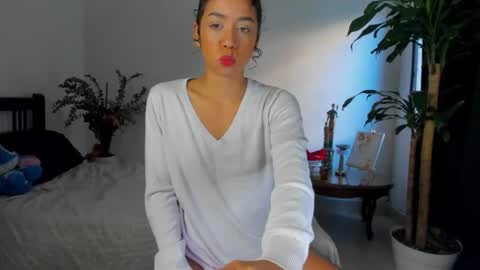 Snapshot of tokyo_girls chatting on 07-14-26, 12:11 Tokyo online show from 07-14-26, 12:11