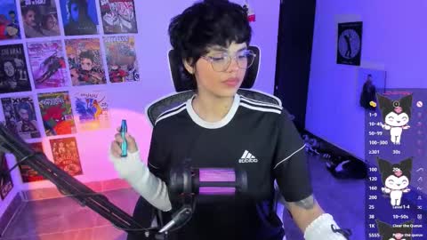 Snapshot of tokyo_uwu chatting on 02-10-26, 09:35 sofi 3 online show from 02-10-26, 09:35