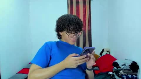 Tom Blue online show from 07-11-26, 06:43
