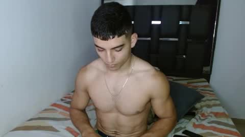 tomaz_18 online show from 04-12-26, 12:21