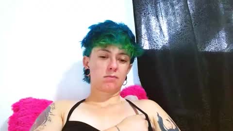 Blue online show from 04-15-26, 07:32