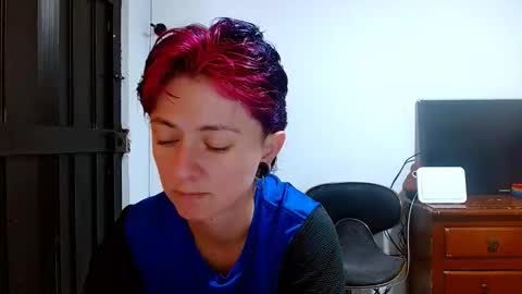 Blue online show from 05-12-26, 04:26