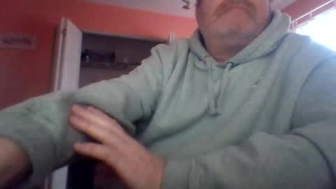 tomcat4848 online show from 04-12-26, 08:14