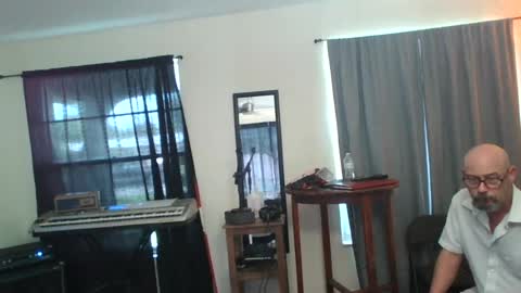 Snapshot of tomcatsawyer chatting on 06-29-26, 10:21 sirmuggsalot online show from 06-29-26, 10:21