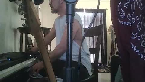 Snapshot of tomcatsawyer chatting on 07-11-26, 06:54 sirmuggsalot online show from 07-11-26, 06:54