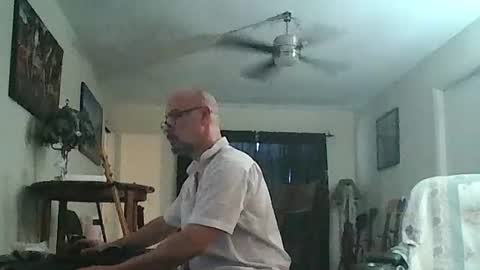 Snapshot of tomcatsawyer chatting on 07-13-26, 09:06 sirmuggsalot online show from 07-13-26, 09:06