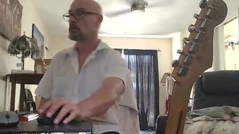 Snapshot of tomcatsawyer chatting on 07-15-26, 06:57 sirmuggsalot online show from 07-15-26, 06:57