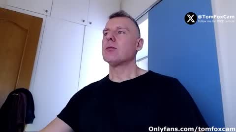 Snapshot of tomfoxcam chatting on 11-01-25, 10:06 Tom Fox online show from 11-01-25, 10:06
