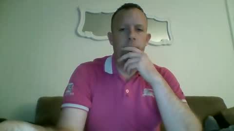 Snapshot of tomhubz chatting on 01-16-26, 10:47 tomhubz online show from 01-16-26, 10:47