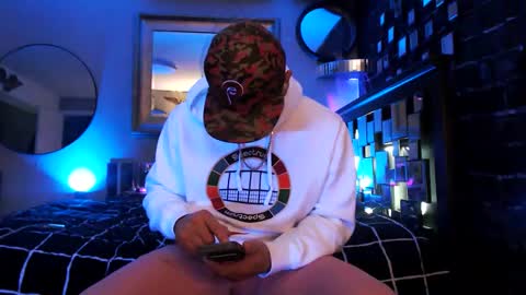 Tommy online show from 04-09-26, 04:23