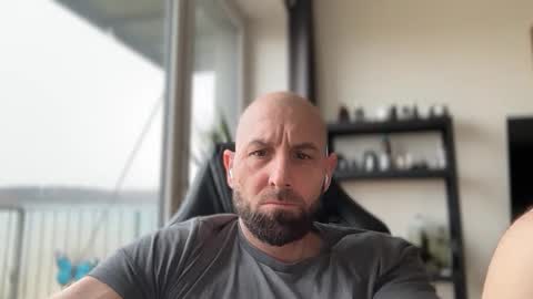 Thomas Fit online show from 03-30-26, 06:36