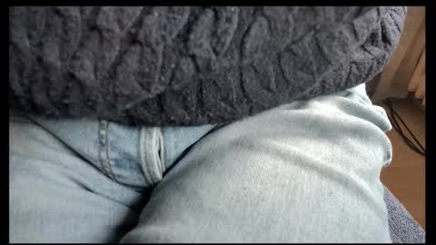 Tom online show from 10-30-25, 03:13