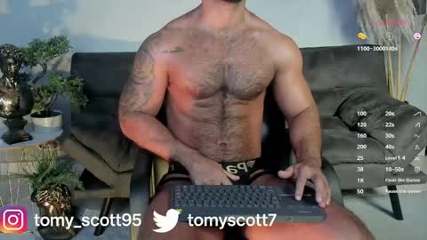 tomy_scott6 online show from 04-11-26, 09:13
