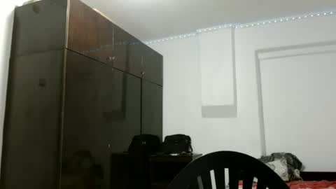 Onlyfans - Tomylind keep you in touch there online show from 06-22-26, 07:22