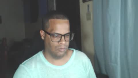 Snapshot of toni2814 chatting on 03-14-26, 02:50 Antonio online show from 03-14-26, 02:50