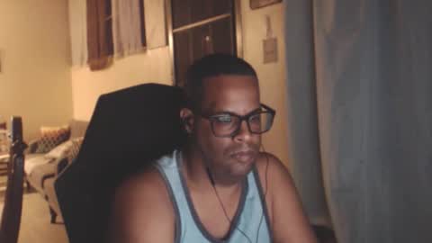 Snapshot of toni2814 chatting on 03-20-26, 02:27 Antonio online show from 03-20-26, 02:27