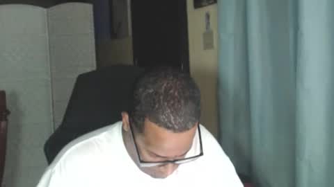 Snapshot of toni2814 chatting on 03-24-26, 02:27 Antonio online show from 03-24-26, 02:27