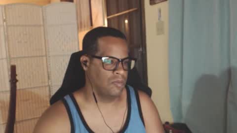 Snapshot of toni2814 chatting on 04-28-26, 02:27 Antonio online show from 04-28-26, 02:27