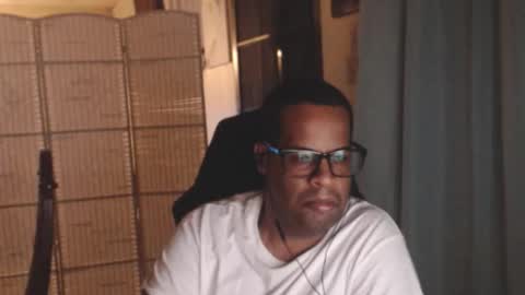 Snapshot of toni2814 chatting on 04-30-26, 02:40 Antonio online show from 04-30-26, 02:40