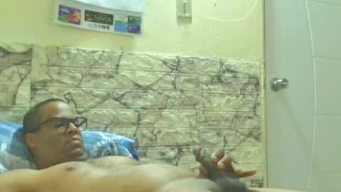 Snapshot of toni2814 chatting on 05-12-26, 02:36 Antonio online show from 05-12-26, 02:36