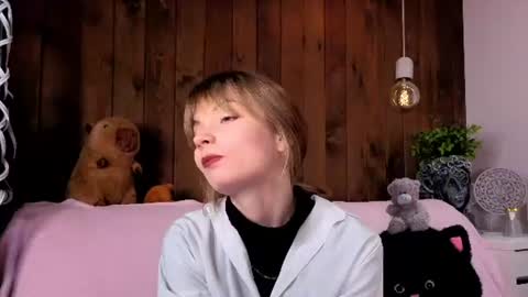 Melissa online show from 06-14-26, 08:22
