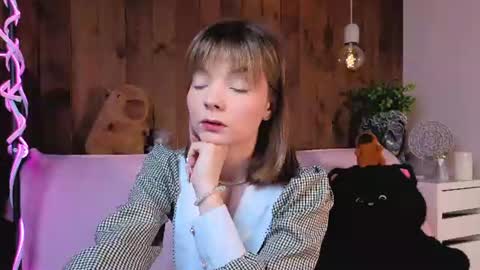 Melissa online show from 06-18-26, 08:24