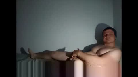 tonny54880 online show from 04-10-26, 06:56