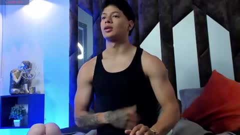 tony_petrov online show from 06-18-26, 09:14