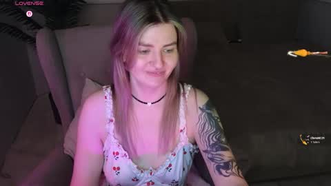 Tonya online show from 05-10-26, 01:22