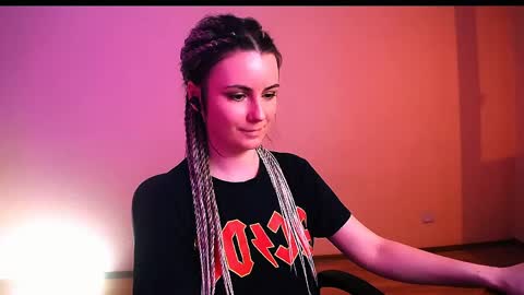 Elizabeth online show from 04-01-26, 06:16