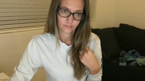 Tori Ryann online show from 12-20-24, 05:57