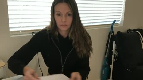 Tori Ryann online show from 01-06-25, 09:00