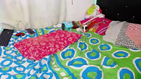 tory_montannaxx online show from 01-03-25, 12:08