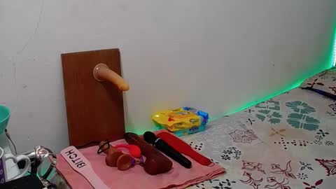 tory_montannaxx online show from 03-04-25, 12:33