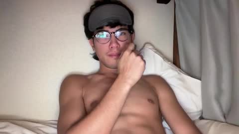 Karo online show from 11-22-25, 04:06