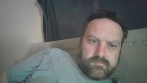 Snapshot of totalpackage2089 chatting on 05-17-26, 05:31 Big Daddy Balls online show from 05-17-26, 05:31