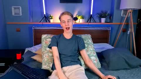 Max online show from 03-14-26, 10:21