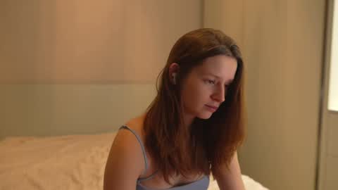 Snapshot of toxl chatting on 09-11-25, 05:24 Bella online show from 09-11-25, 05:24