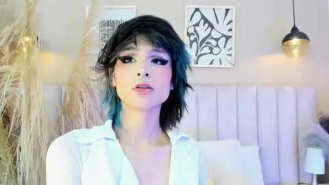 Tracy  online show from 06-29-26, 01:22