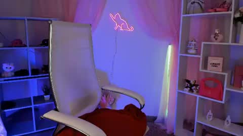 Tracy online show from 06-19-26, 04:00