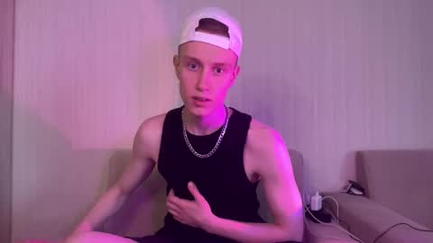 Travis online show from 04-19-26, 09:30