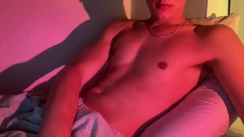 Snapshot of travvy19 chatting on 02-17-26, 12:12 travvy19 online show from 02-17-26, 12:12