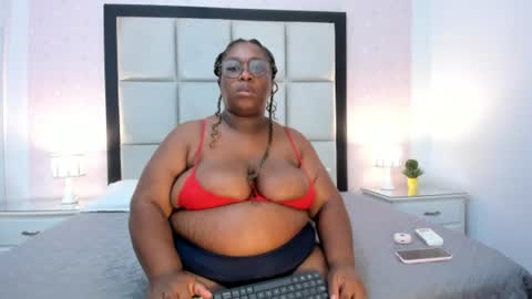 Treisy Vixen big ass online show from 06-29-26, 10:15
