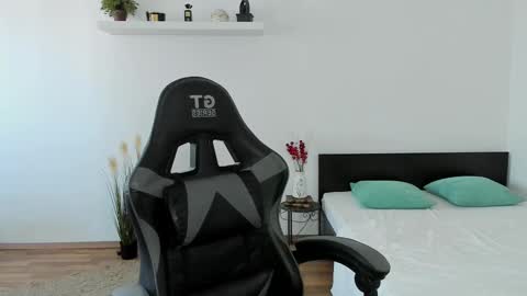Trent online show from 02-24-25, 09:21