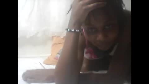 Snapshot of tresyamber chatting on 05-19-26, 03:51 tresyamber online show from 05-19-26, 03:51