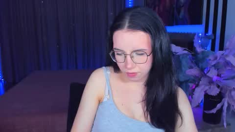 TriciaDaisy online show from 05-13-26, 02:36