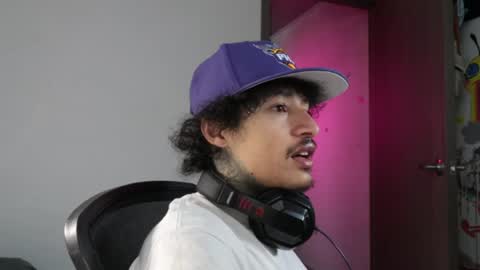 Snapshot of trieone chatting on 05-20-26, 02:34 - trieone online show from 05-20-26, 02:34