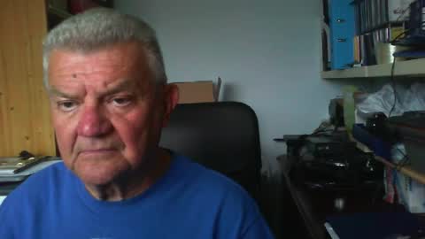 Snapshot of triggerfinger1 chatting on 07-11-26, 10:29 Steve online show from 07-11-26, 10:29