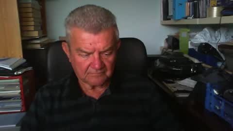 Snapshot of triggerfinger1 chatting on 07-26-26, 04:36 Steve online show from 07-26-26, 04:36